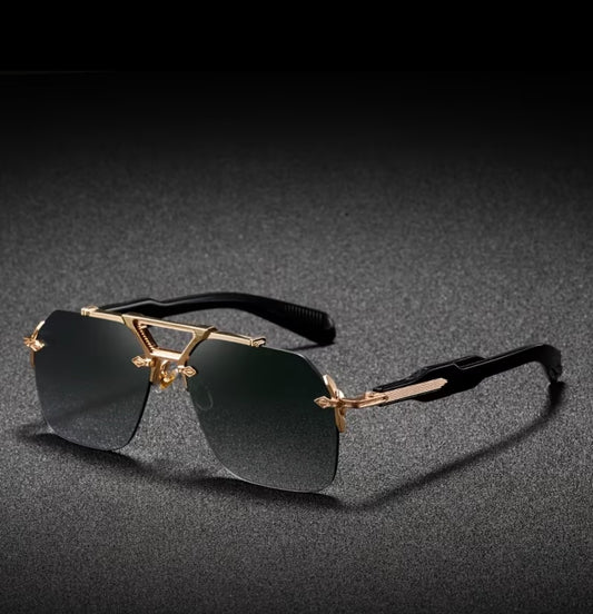 EXCLUSIVO ARGA – Luxury Gold Shield Sunglasses