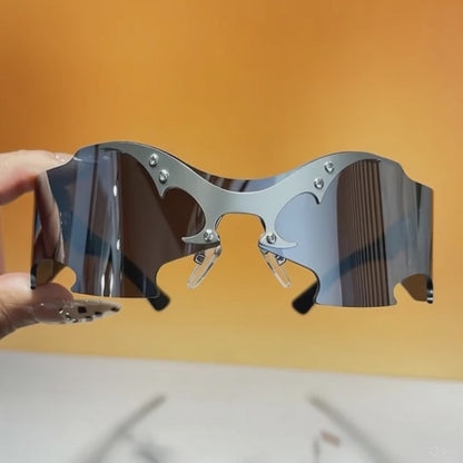 Lanvaro Eclipse Predator – Premium Chrome Batwing Rimless Sunglasses